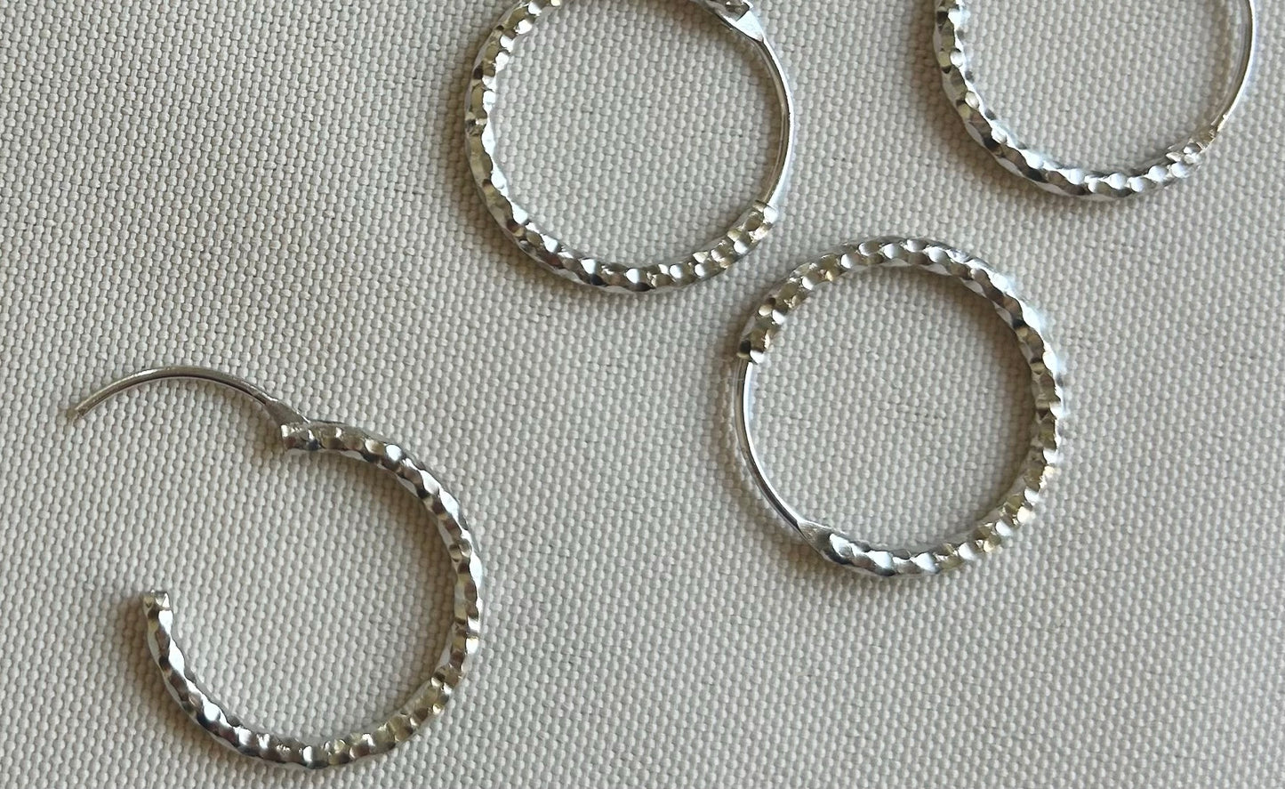 Silver textured huggies E5