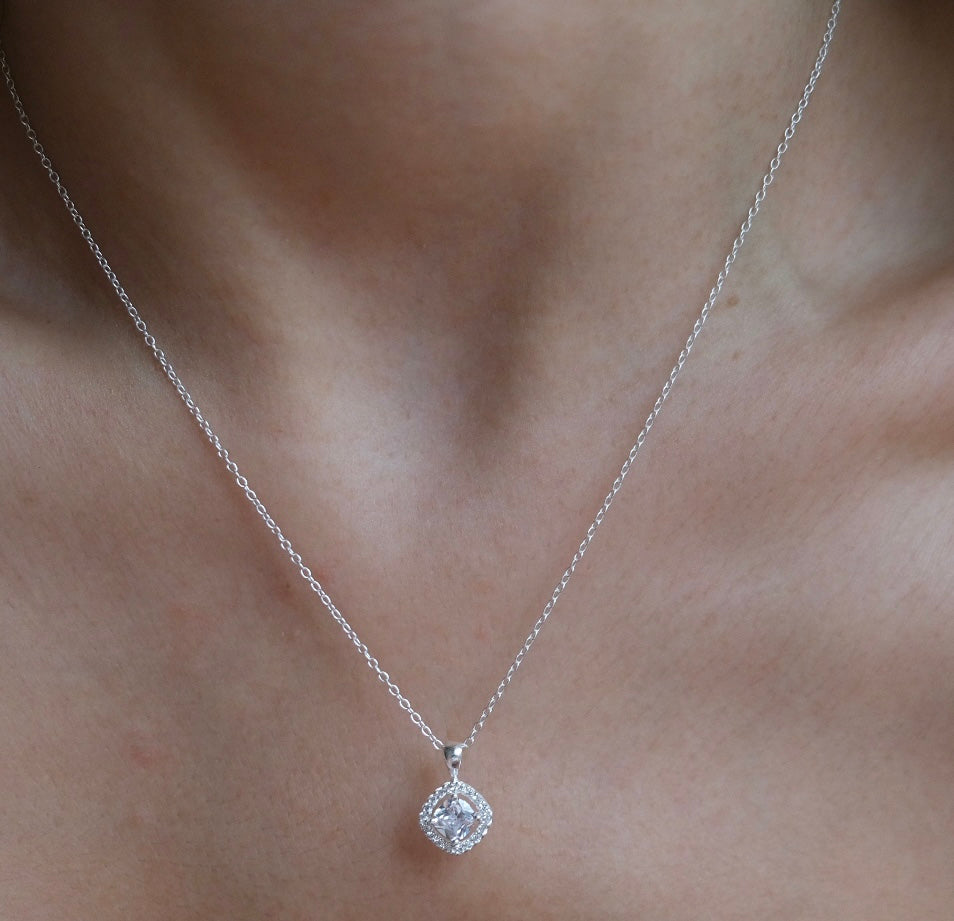 Noelle necklace N34
