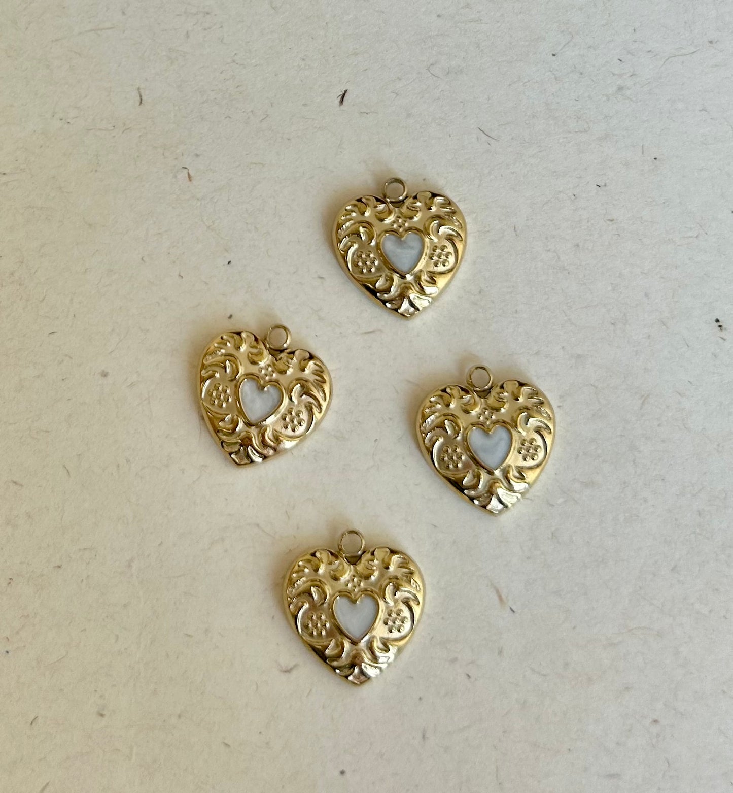 Vintage love charm C32
