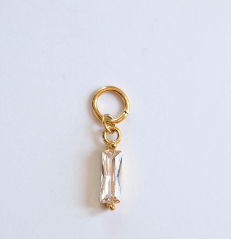 Shiny clear bar C38