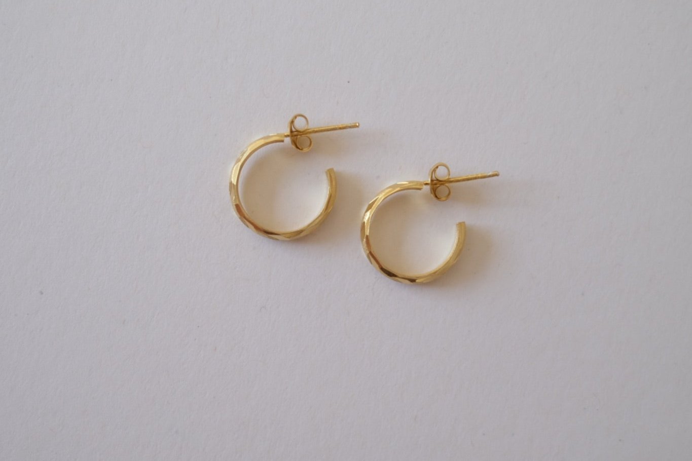 Hoops with a twist E60