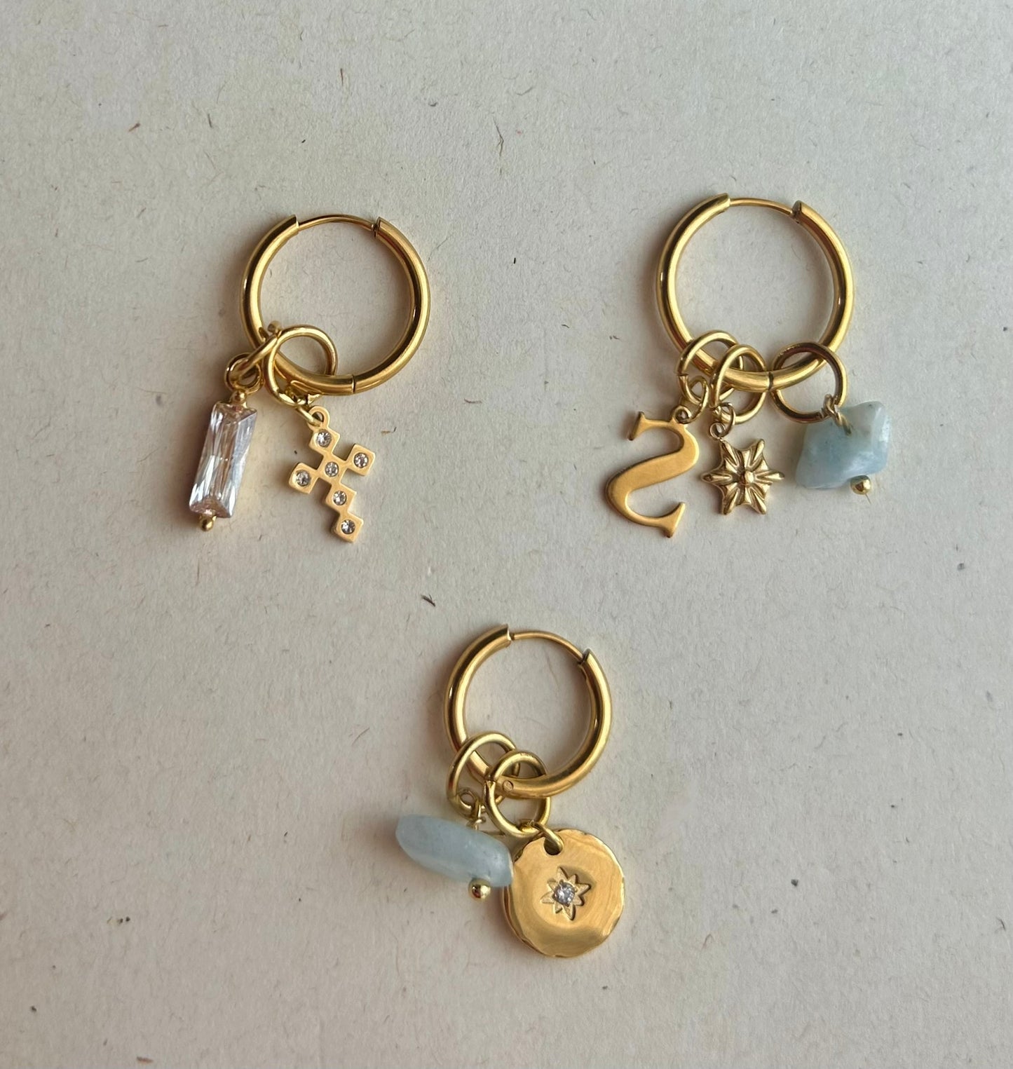 Tiny bellflower charm C9
