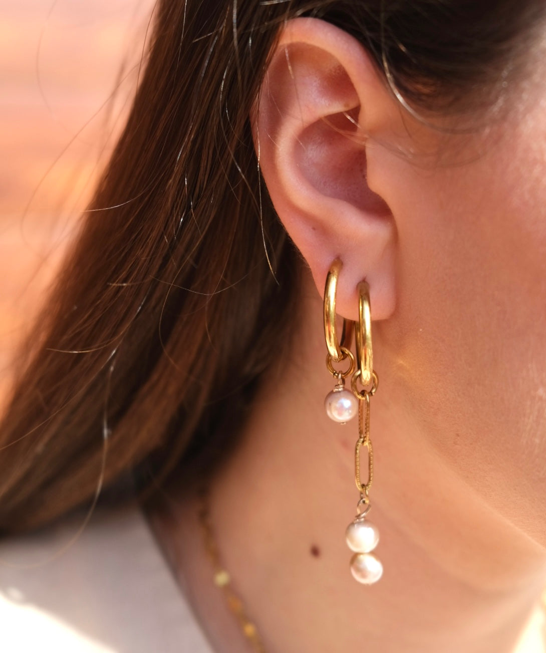 Double chain light caramel freshwater pearl charm C76