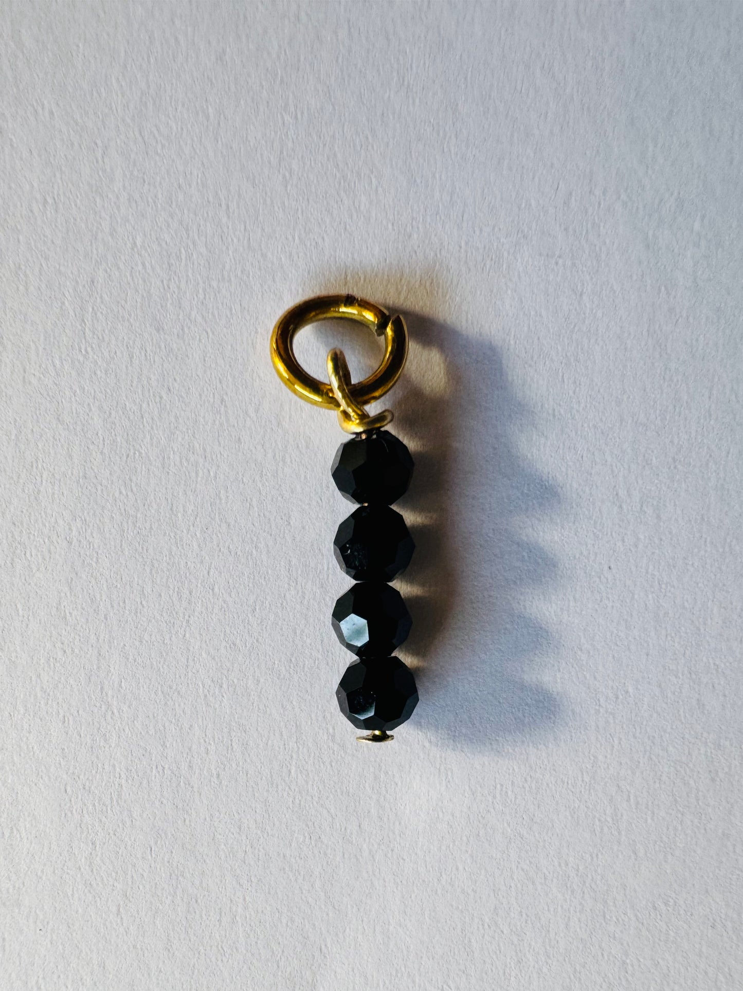 Black bar charm C91