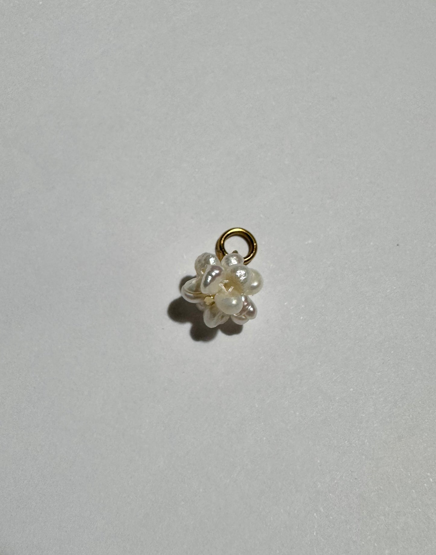 Freshwater pearls charm C94