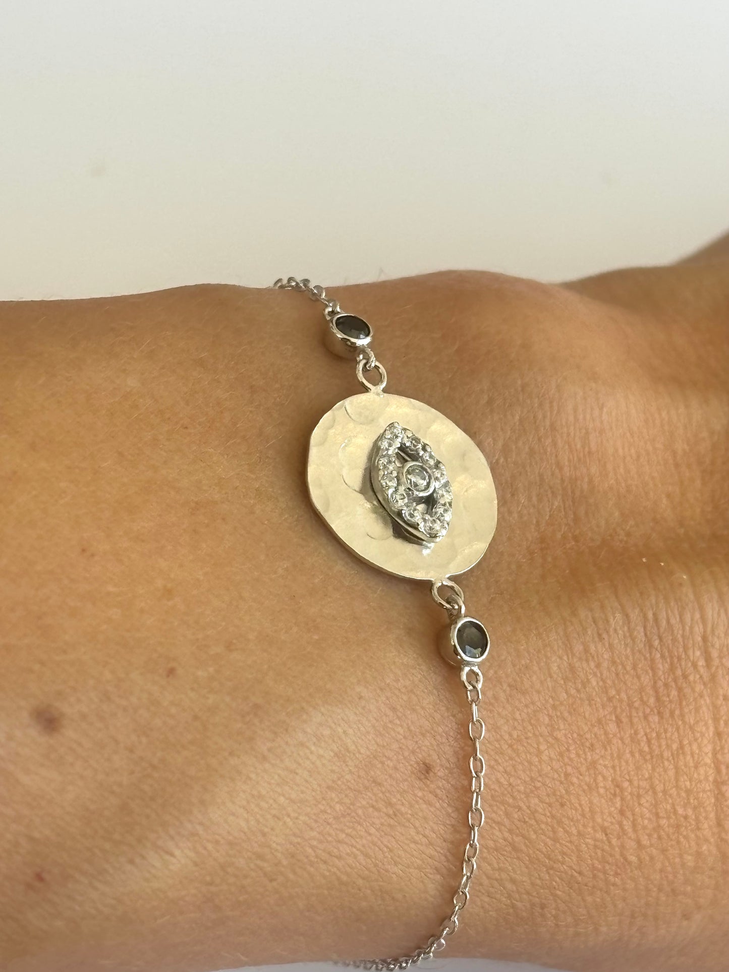 Aura Eye Bracelet B11
