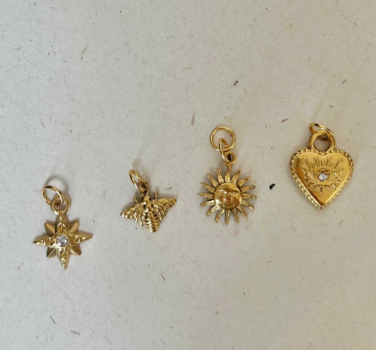 Golden star charm C41