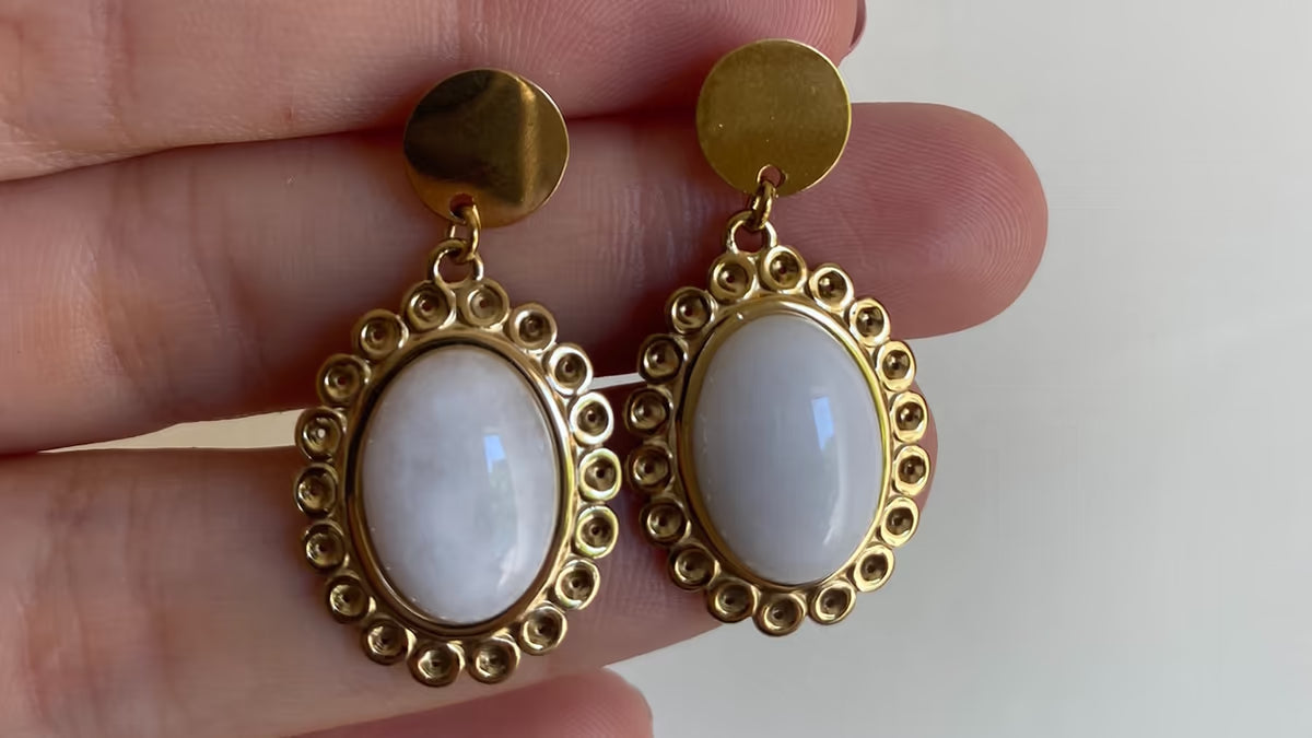 Cytherea White Earrings E51
