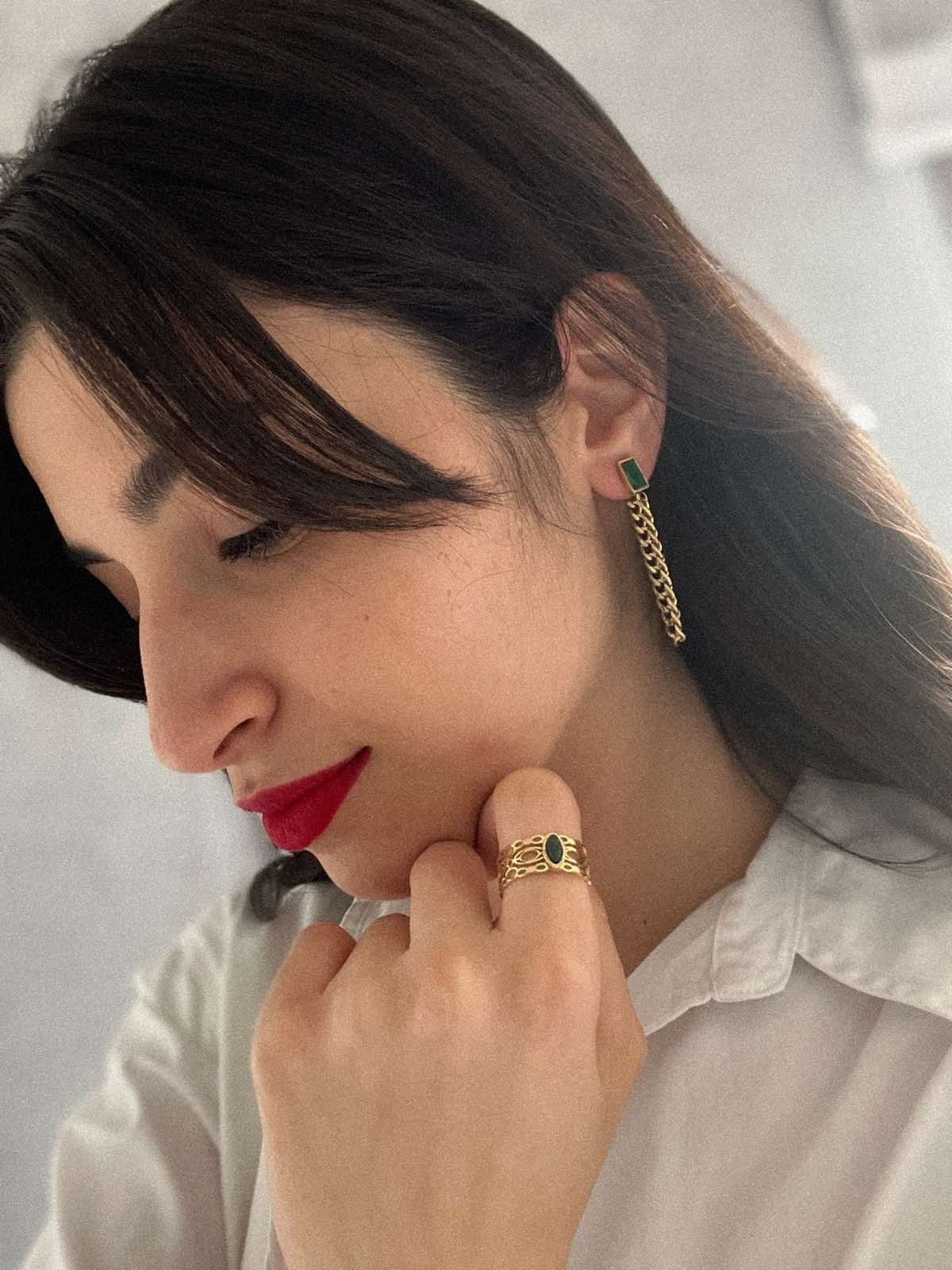 Amaryllis drop earrings E17
