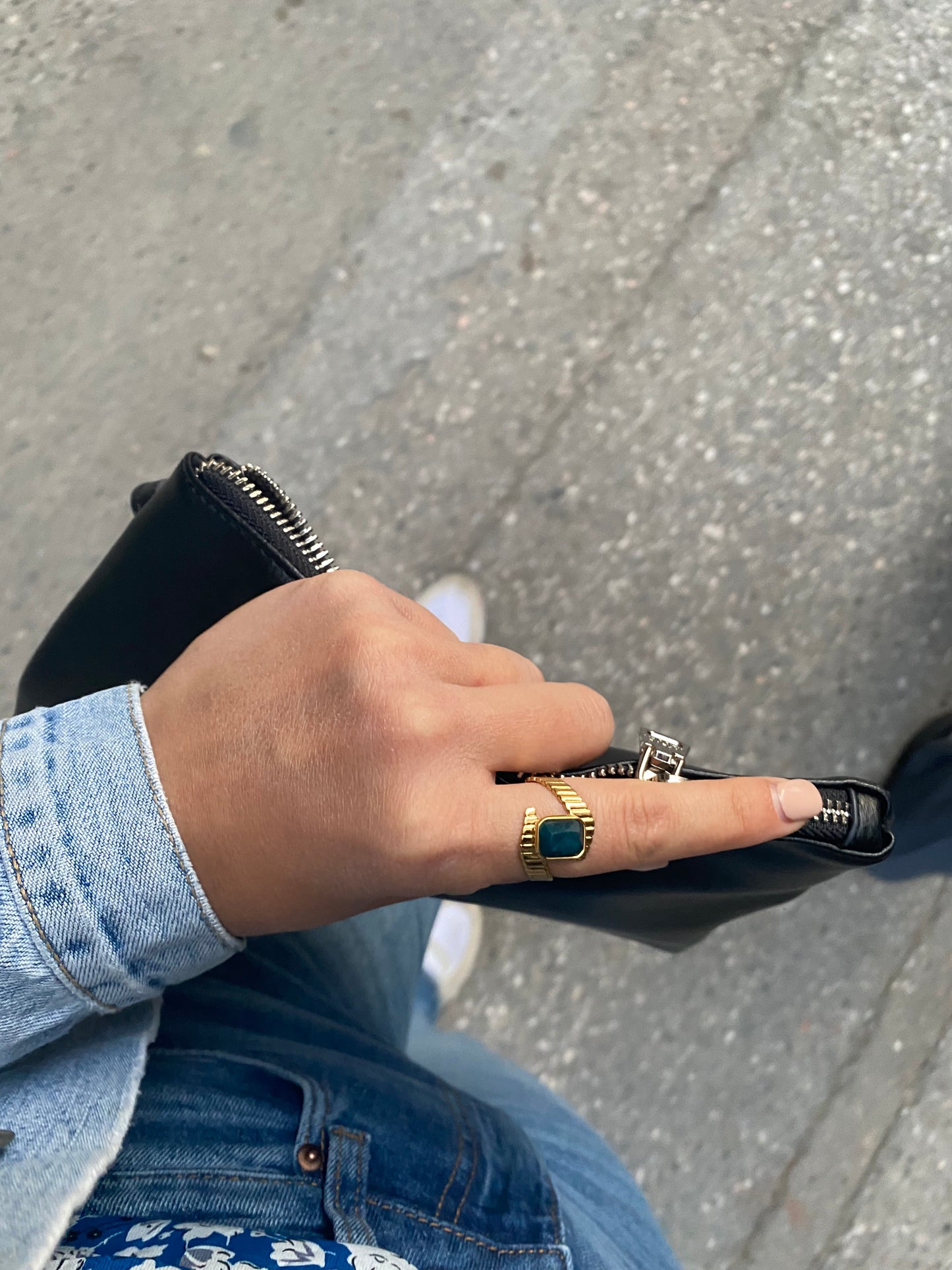 Irregular crown ring R16