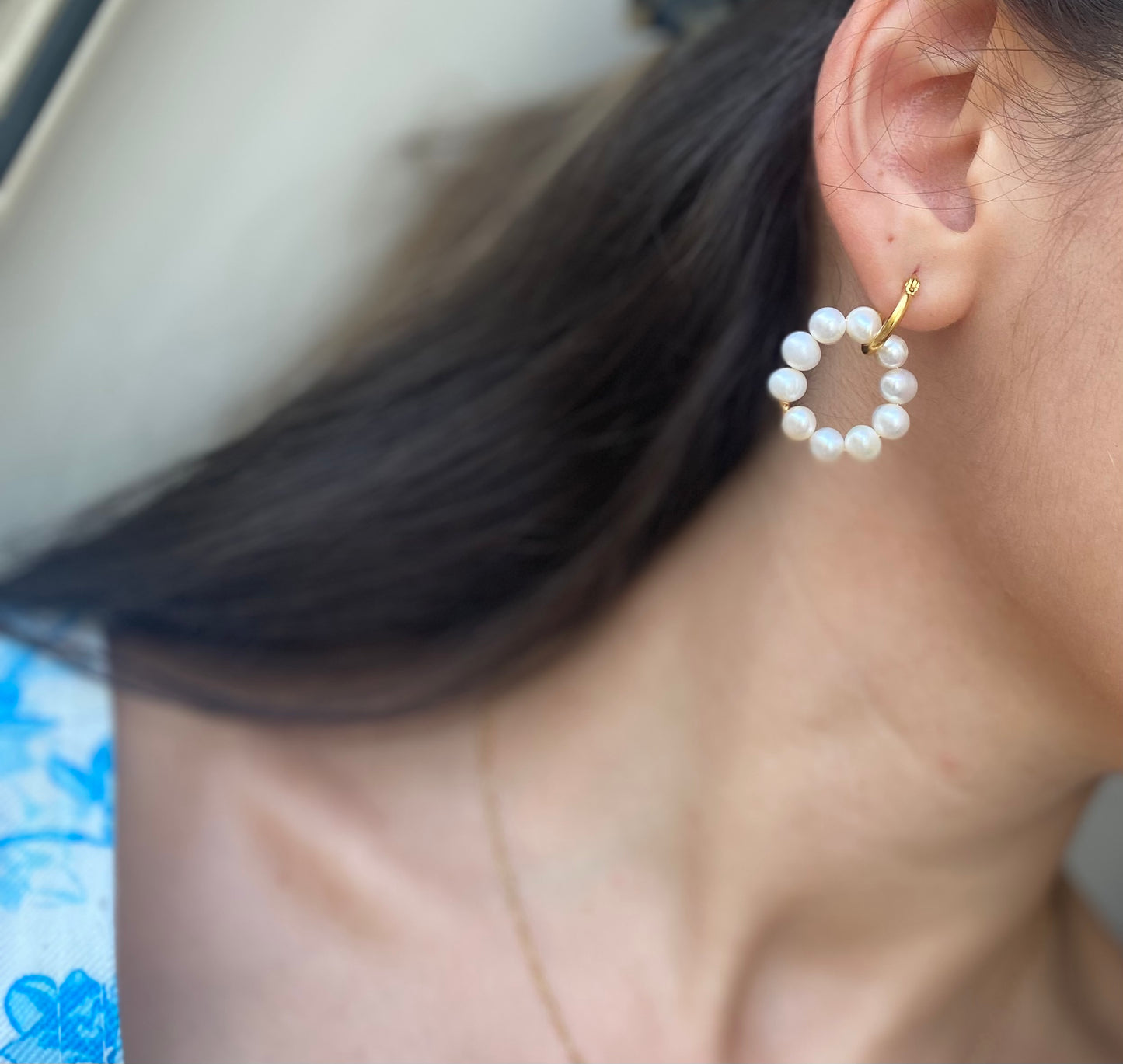 Mermaid pearl hoops E11