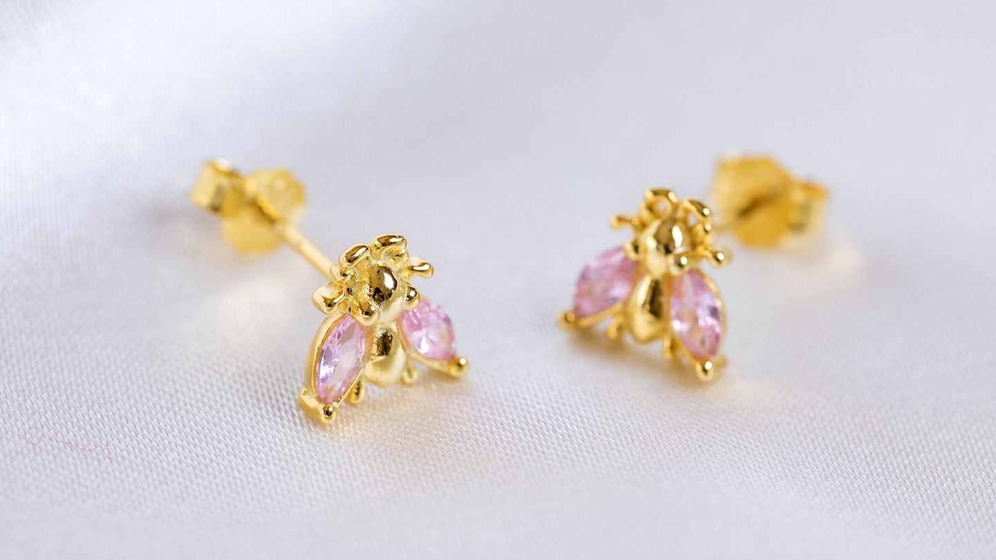 Queen bee stud earrings E46