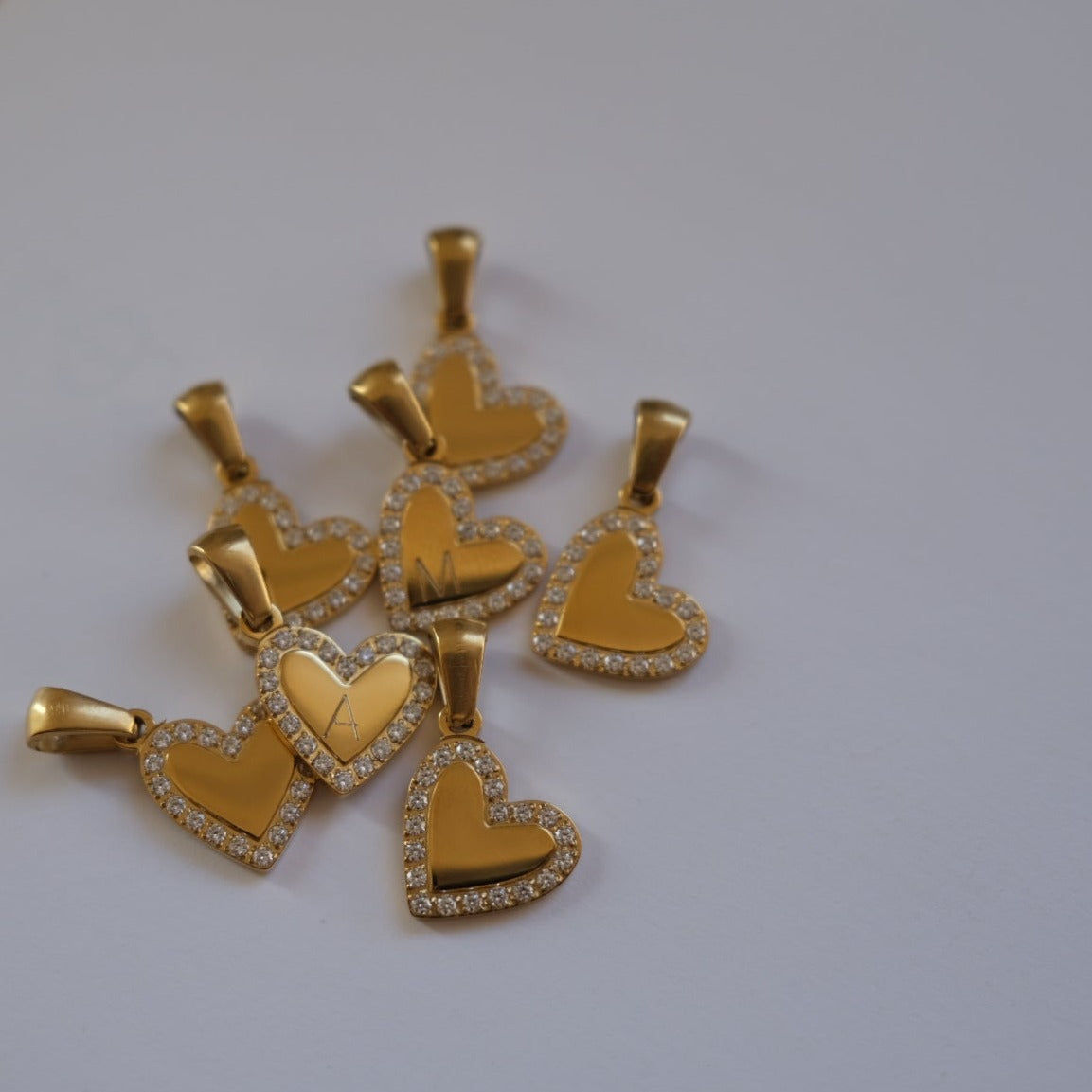 Tiny heart engraving pendant