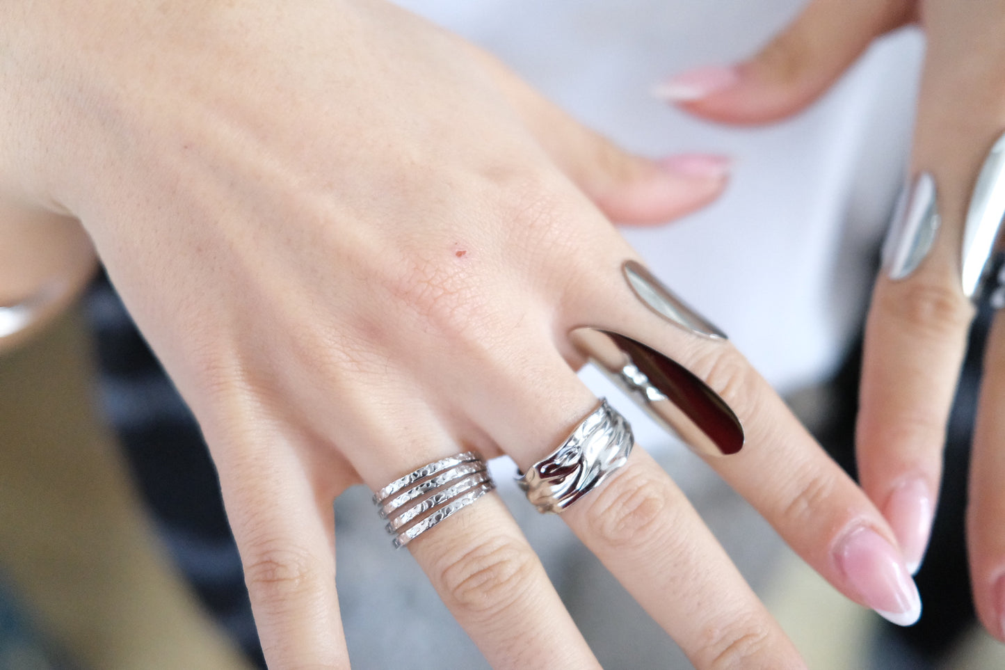 Eloise ring R10