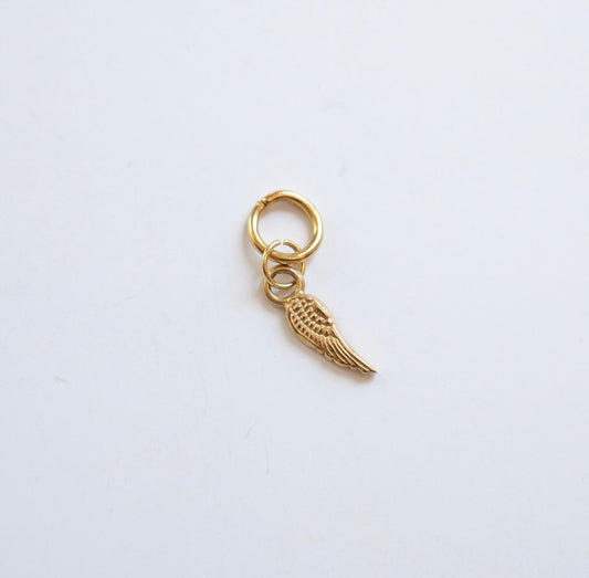 Wing it charm C18