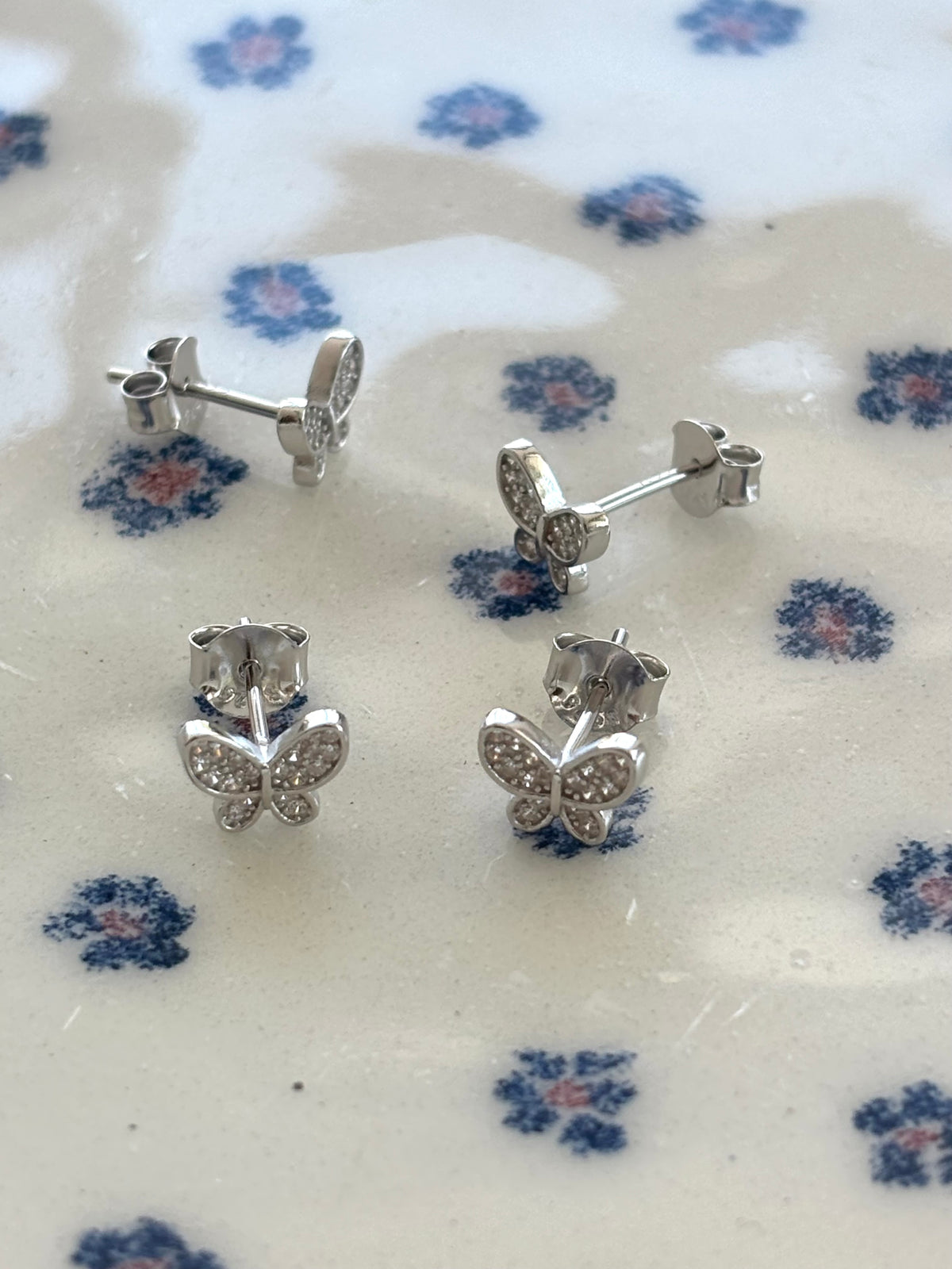 Sparkling Butterfly Stud Earrings E42