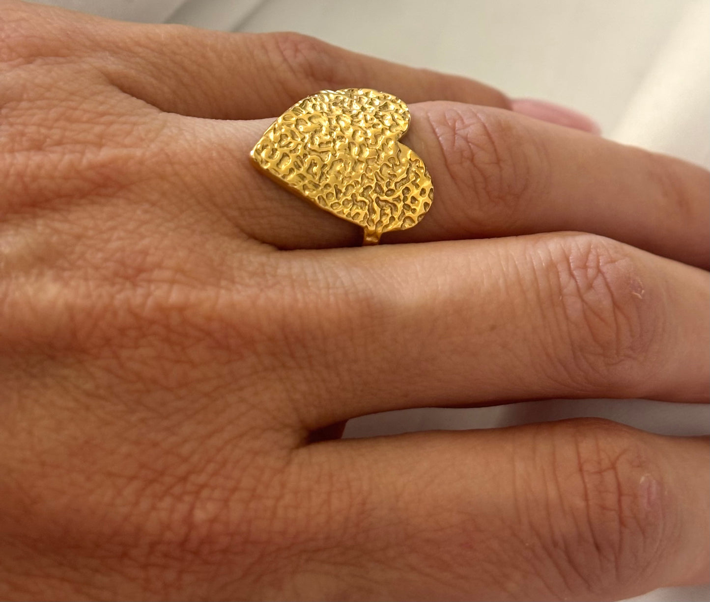 Gold Amour Ring R10