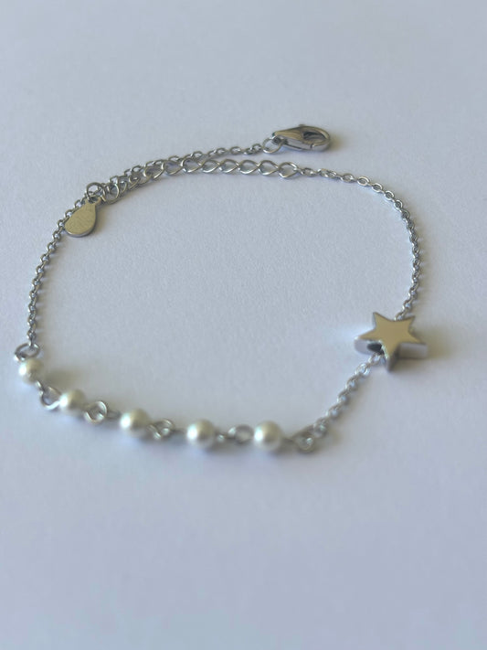 Silver Star Pearl Bracelet W12