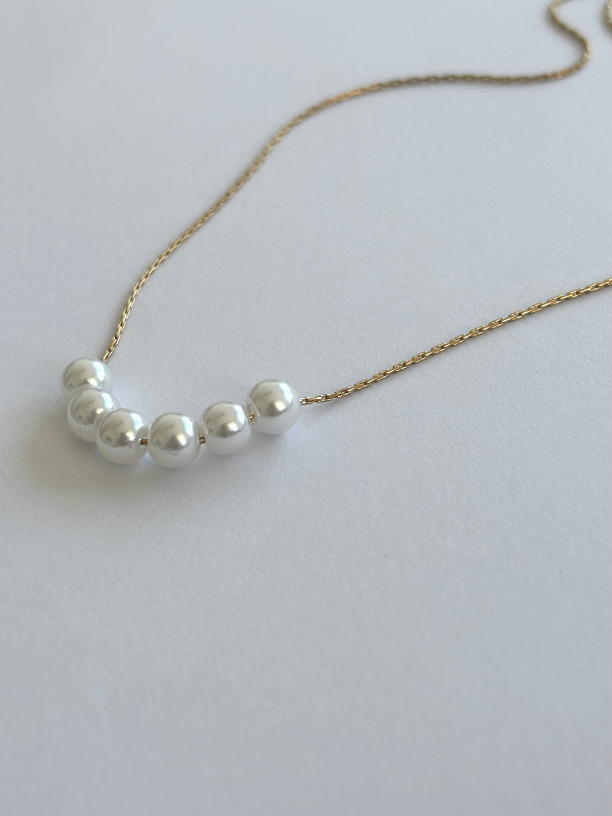 Kylie Pearl necklace N37
