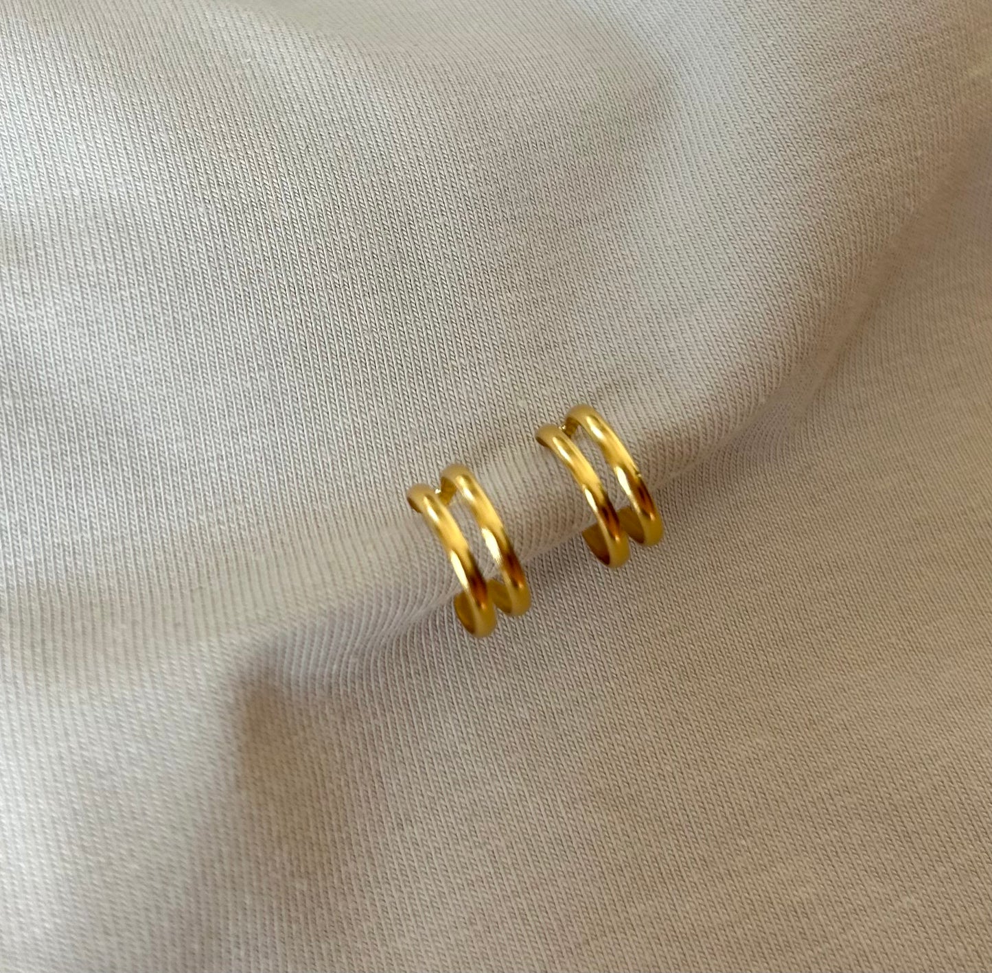 Nicki ear cuff E23