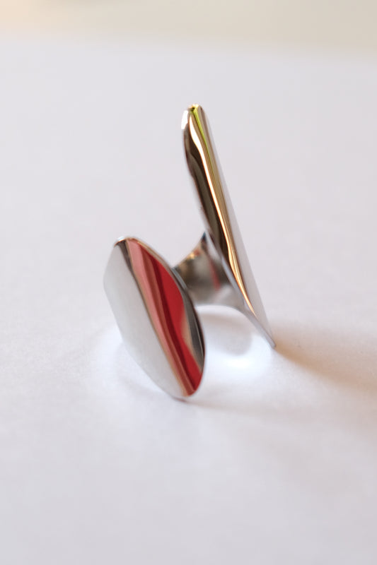 Eloise ring R10