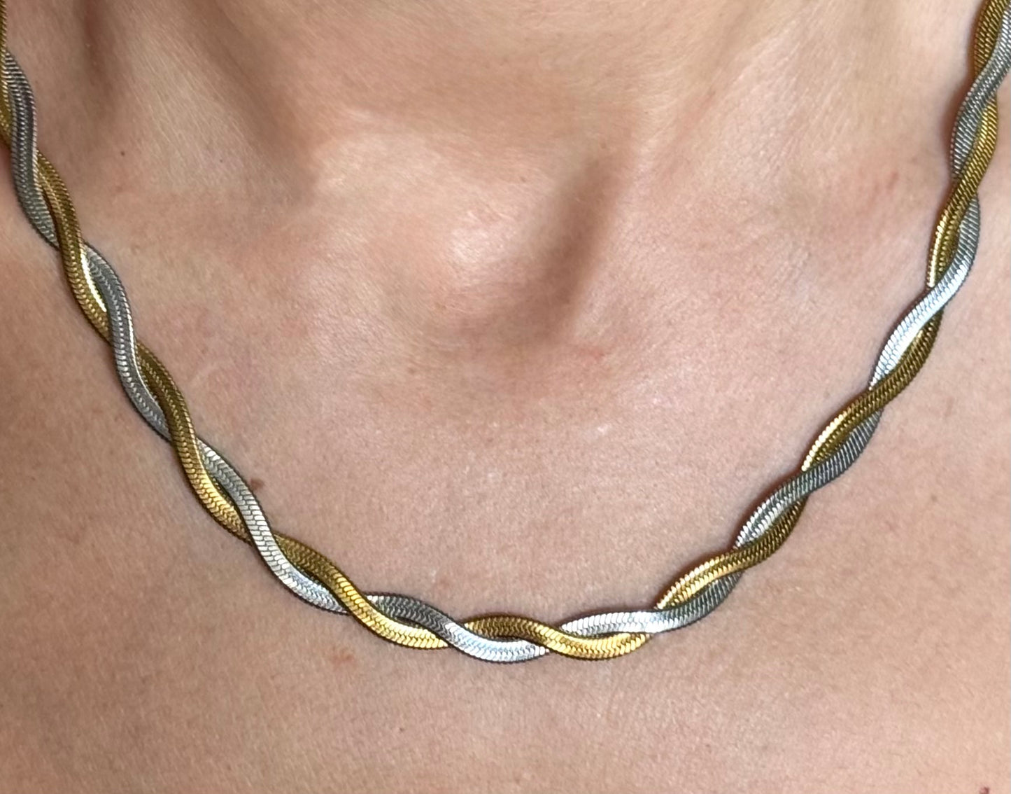 Twisted Duo Chain N39