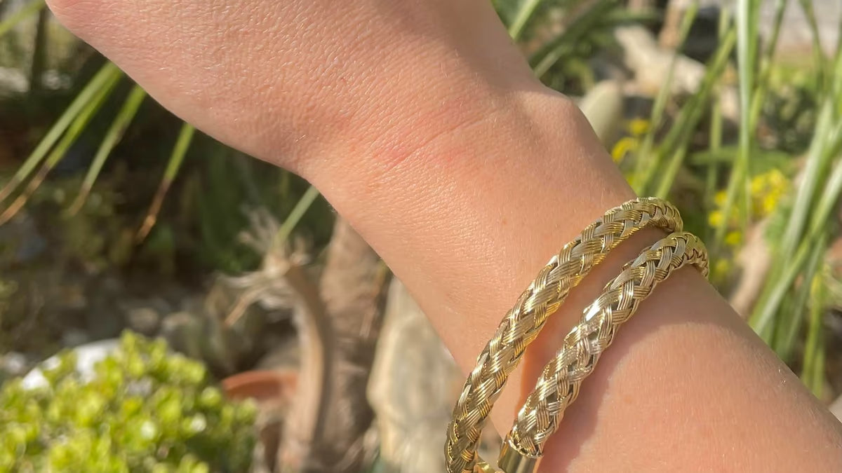 Mandi Bracelet B20