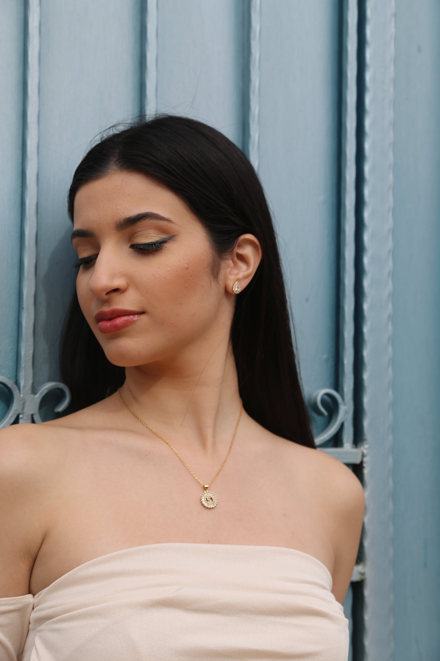 Hundred stones studs E43