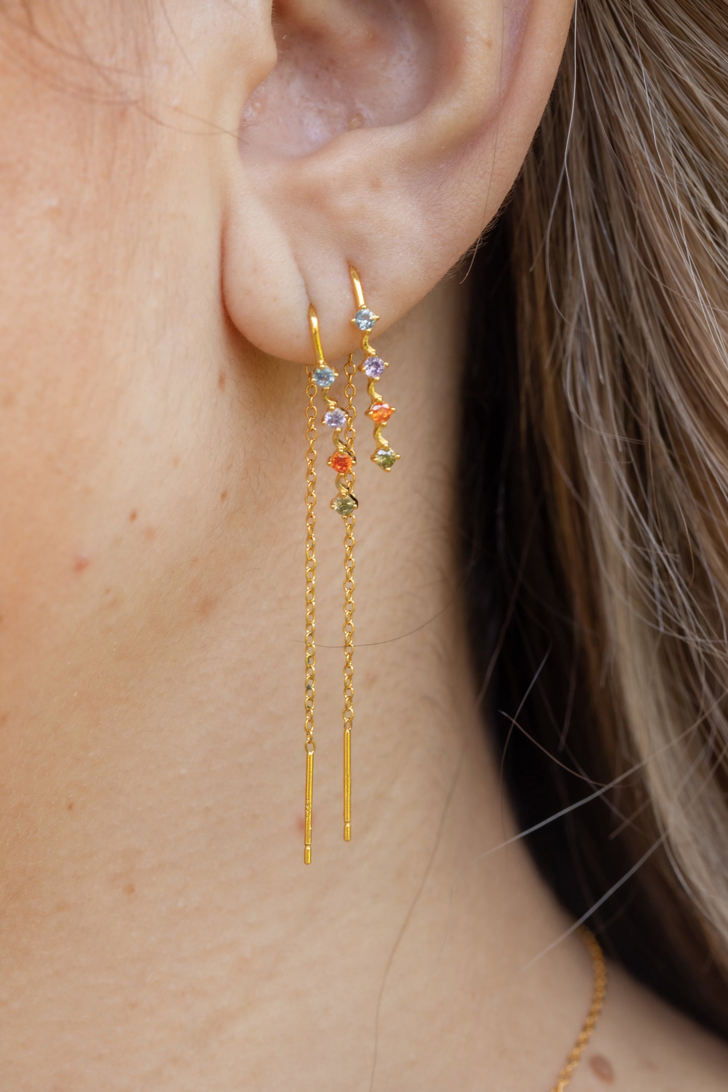 Athena's earrings E36