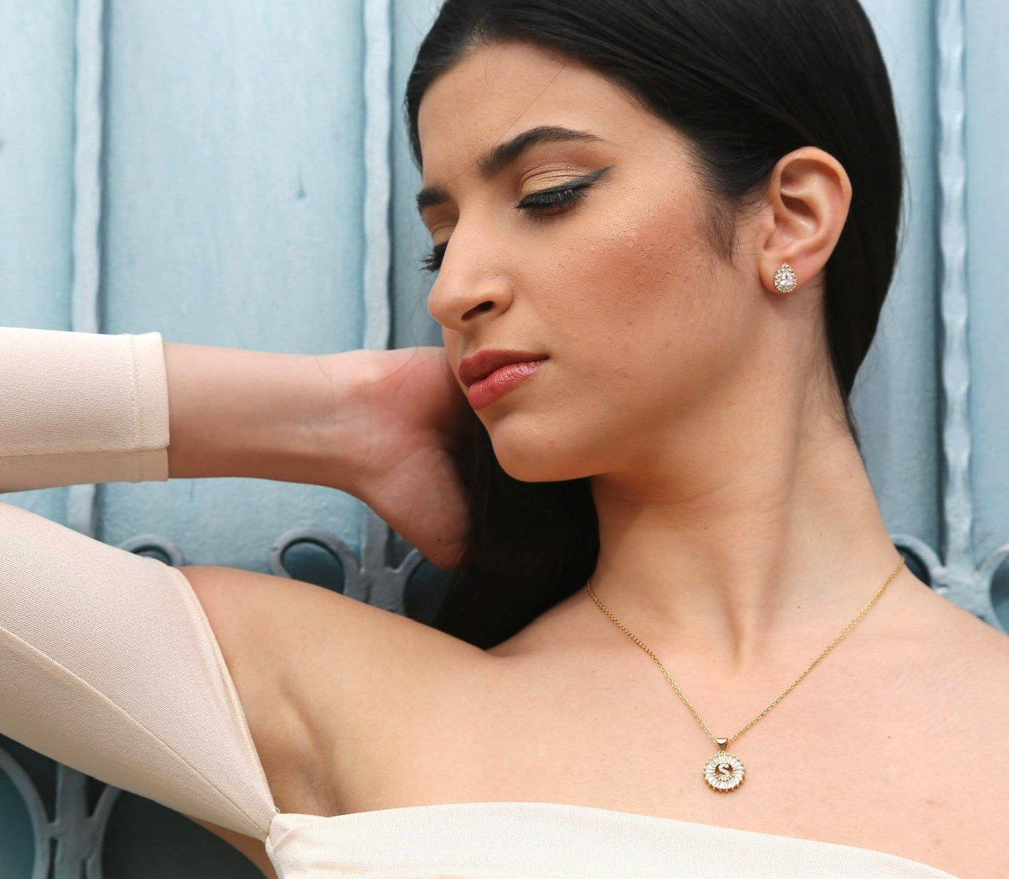 Hundred stones studs E43